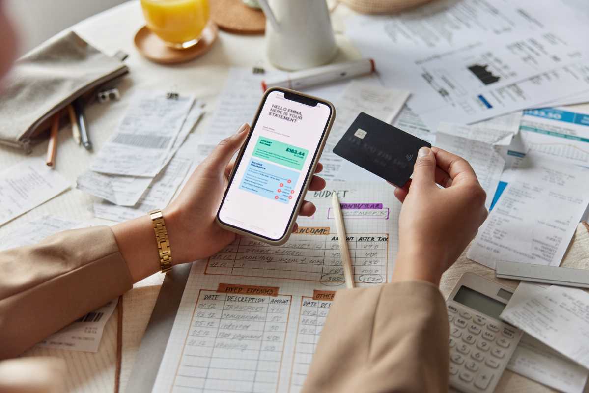 Online Banks That Make Saving Easy and Rewarding